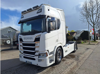 Тягач SCANIA R 450