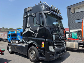 Тягач MERCEDES-BENZ Actros 1851
