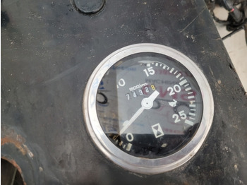 Кабина и интерьер Massey Ferguson 290 Dash Steering Panel, Wheel, Wiring Loom 1674232m1: фото 3