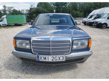 Седан MERCEDES-BENZ