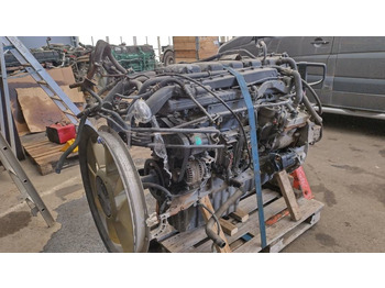 : фото в шапке страницы