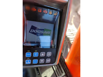 Гусеничный экскаватор DOOSAN DX225 LC: фото 4