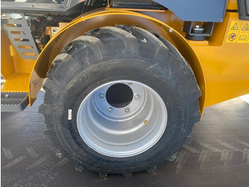 Компактный фронтальный погрузчик Radlader/Hoflader BK810 inkl. Tieflader und Winterpaket *INKL.19% MWST*BERGER KRAUS* KUBOTA*EURO*CE*: фото 4 Компактный фронтальный погрузчик Radlader/Hoflader BK810 inkl. Tieflader und Winterpaket *INKL.19% MWST*BERGER KRAUS* KUBOTA*EURO*CE*: фото 4