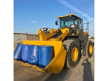 : фото в шапке страницы