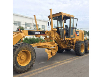 Грейдер CATERPILLAR 140H