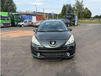 Седан PEUGEOT