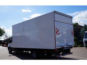 Грузовик с закрытым кузовом Iveco DAILY 72c18 Automat HI-MATIC Kontener 6 m 74 tys km STAN NOWY: фото 4 Грузовик с закрытым кузовом Iveco DAILY 72c18 Automat HI-MATIC Kontener 6 m 74 tys km STAN NOWY: фото 4