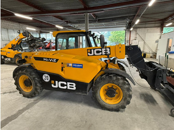 Телескопический фронтальный погрузчик JCB