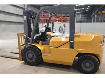 Дизельный погрузчик