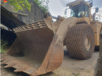 Колёсный погрузчик CATERPILLAR