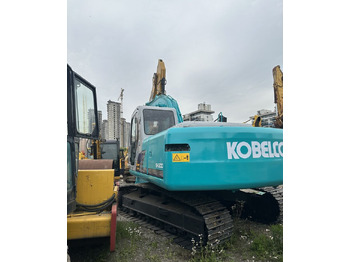 Гусеничный экскаватор KOBELCO