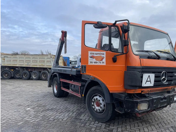 Портальный бункеровоз MERCEDES-BENZ SK 1824