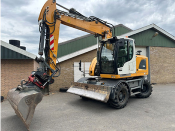 Колёсный экскаватор LIEBHERR A 914