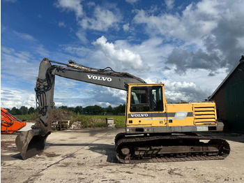 Гусеничный экскаватор VOLVO EC200