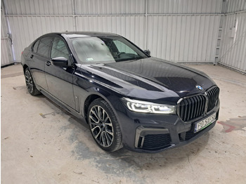 Седан BMW