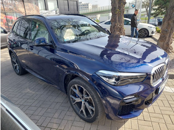 Внедорожник BMW