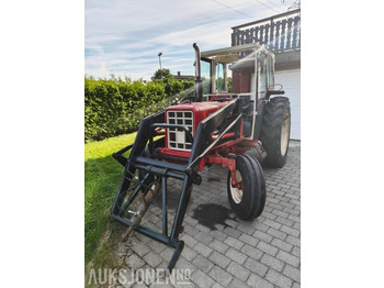 Трактор INTERNATIONAL