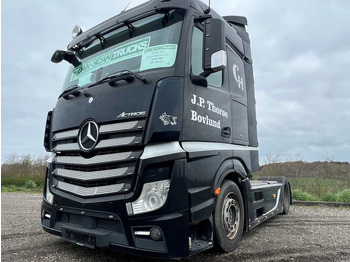 Тягач MERCEDES-BENZ Actros 1843