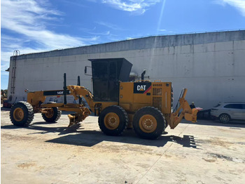 : фото в шапке страницы