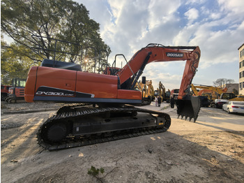 Гусеничный экскаватор DOOSAN DX300LC