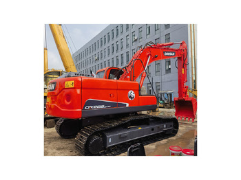 Гусеничный экскаватор DOOSAN DX225