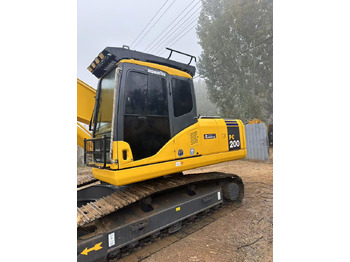 Гусеничный экскаватор KOMATSU PC200-7