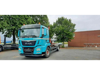 : фото в шапке страницы