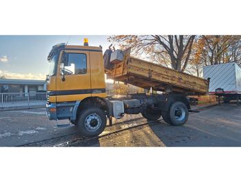 : фото в шапке страницы