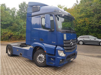 Тягач MERCEDES-BENZ Actros 1845