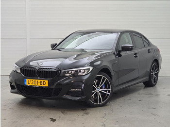 Седан BMW