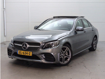 Седан MERCEDES-BENZ