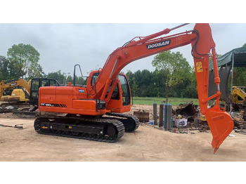 Гусеничный экскаватор DOOSAN DX150