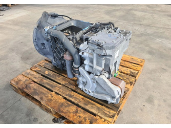 : фото в шапке страницы