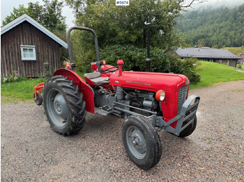 Трактор MASSEY FERGUSON 1000 series