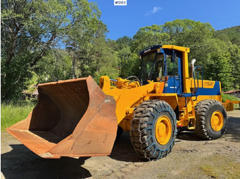 Колёсный погрузчик KOMATSU WA420