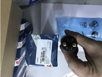 Новый Распределитель впрыска для Экскаваторов-погрузчиков Bosch: фото 3 Новый Распределитель впрыска для Экскаваторов-погрузчиков Bosch: фото 3