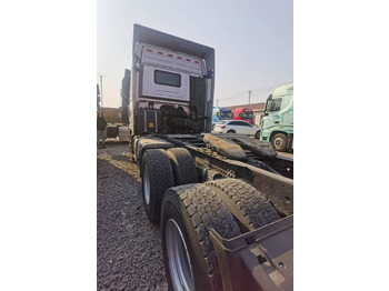 Тягач FAW J7: фото 4 Тягач FAW J7: фото 4