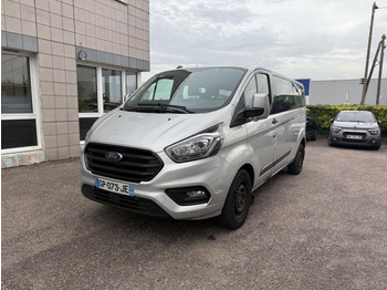 Пассажирский фургон Ford Transit Custom Combi: фото 4
