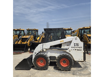 Мини-погрузчик с бортовым поворотом BOBCAT S16