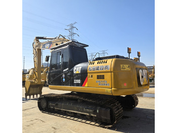 Гусеничный экскаватор CATERPILLAR 320D