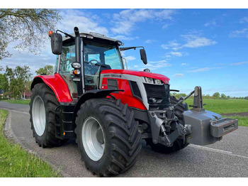 Трактор MASSEY FERGUSON 100 series
