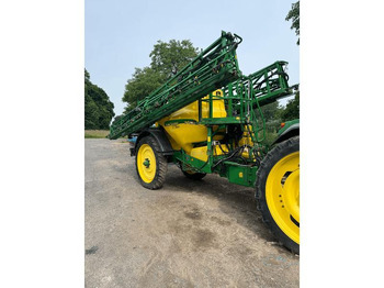 Прицепной опрыскиватель JOHN DEERE