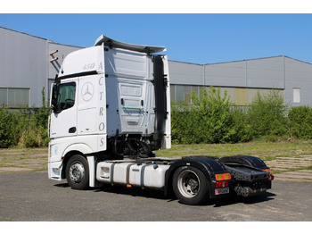 Тягач Mercedes-Benz Actros 1845: фото 3