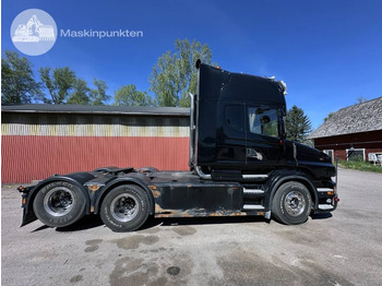 Тягач SCANIA R 620