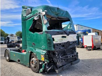 Тягач MERCEDES-BENZ Actros 1846