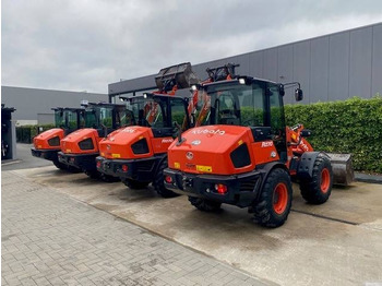 Колёсный погрузчик KUBOTA R065