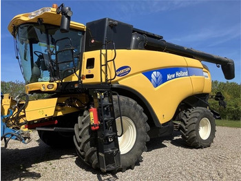 Зерноуборочный комбайн NEW HOLLAND CX series