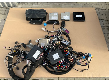 Кабина и интерьер MAN TGS