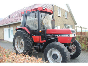 Трактор CASE IH