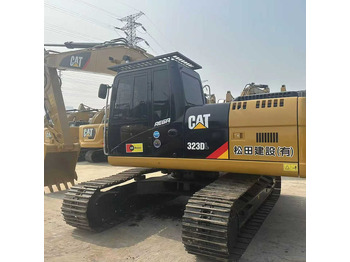 Гусеничный экскаватор CATERPILLAR 323DL